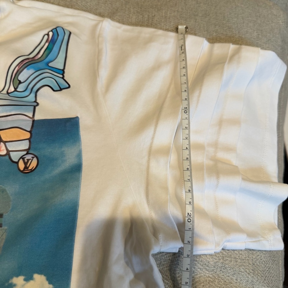 Louis Vuitton White Graphic Short Sleeve Tee - Picture 12 of 14
